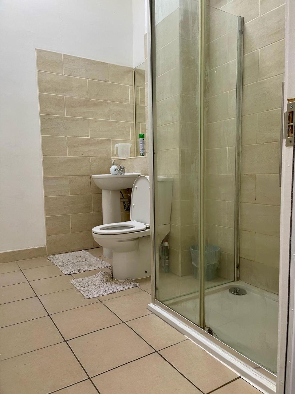 Homestays-Close To Coventry City And University I Free Parking I Wi-Fi Exterior foto