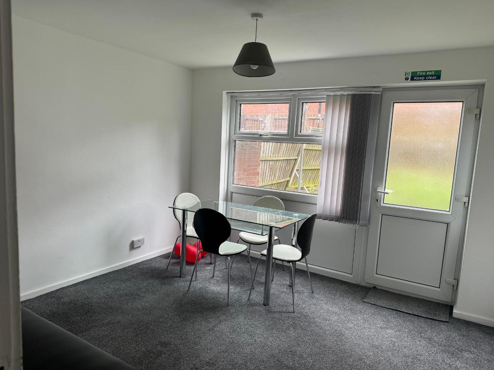 Homestays-Close To Coventry City And University I Free Parking I Wi-Fi Exterior foto